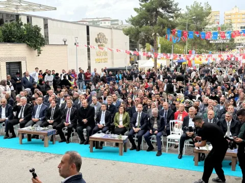 Nizip Zeytin Festivali Coşkulu Törenle Açıldı: Protokolden Yoğun Katılım! (fotoğraf 5)