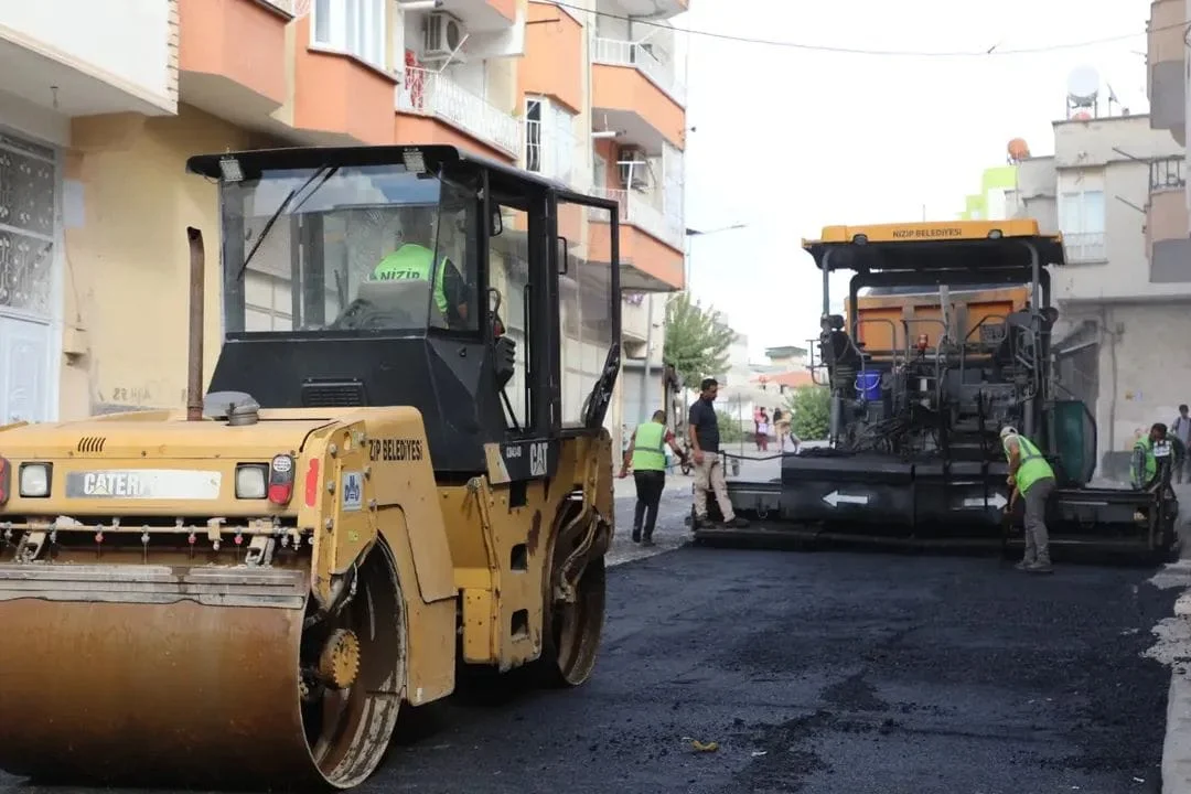 Nizip’te Yol Yenileme Hızı Artıyor, Ulaşım Güvenliği Artıyor